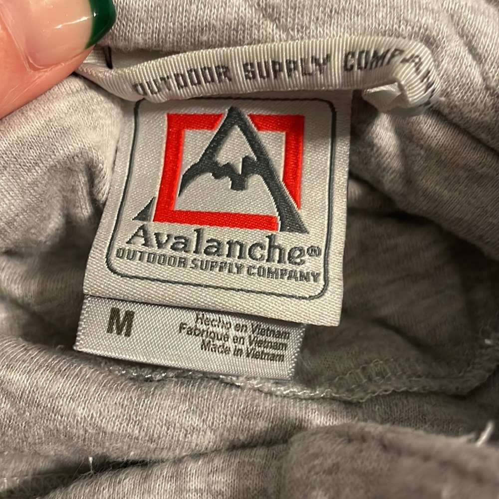 Gray pull over - Picture 3 of 3